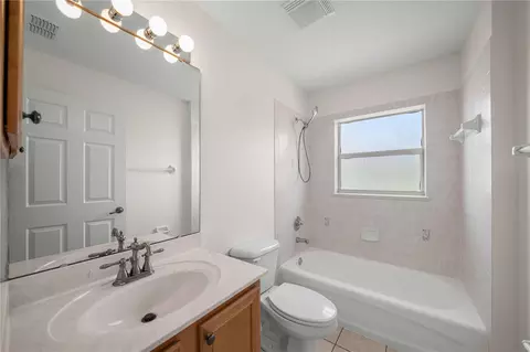 Bath - 4949 SW 109th Loop, Ocala, FL 34476 photo 4 of 4