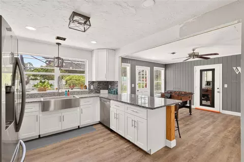 Kitchen - 223 NW 7th St, Williston, FL 32696 photo 1 of 5