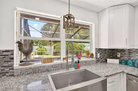 Kitchen - 223 NW 7th St, Williston, FL 32696 photo 5 of 5