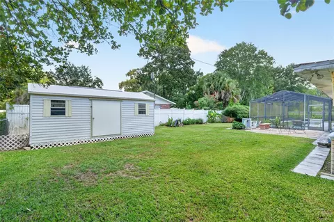 Exterior - 223 NW 7th St, Williston, FL 32696 photo 6 of 6