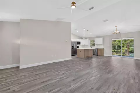Living - 153 Oak Cir, Ocala, FL 34472 photo 3 of 5