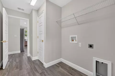 Entry Way - 153 Oak Cir, Ocala, FL 34472 photo 1 of 1