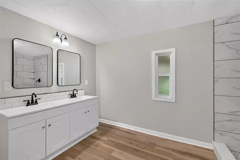 Bath - 2888 SE 59th St, Ocala, FL 34480 photo 3 of 7