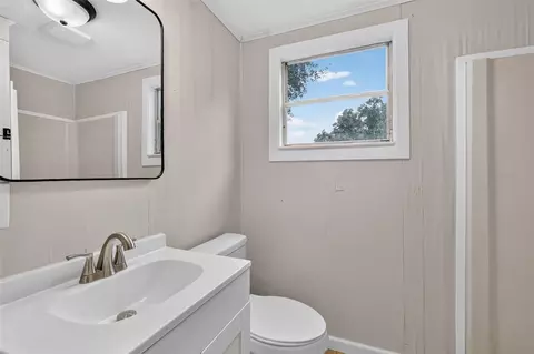 Bath - 2888 SE 59th St, Ocala, FL 34480 photo 7 of 7