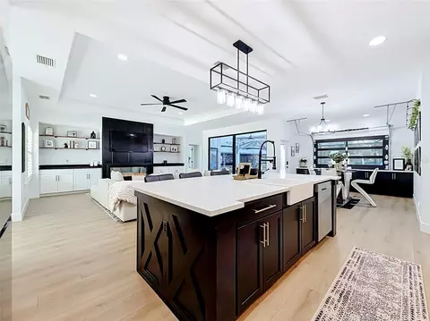 Kitchen - 7525 NE 58th Ave, Anthony, FL 32617 photo 5 of 7