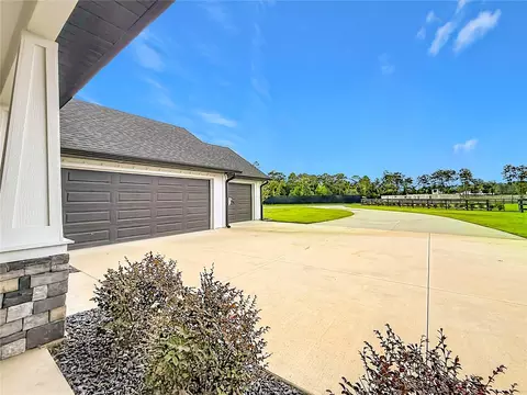 Exterior - 7525 NE 58th Ave, Anthony, FL 32617 photo 7 of 28