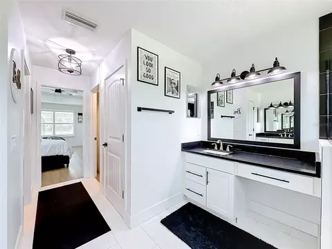 Bath - 7525 NE 58th Ave, Anthony, FL 32617 photo 1 of 9