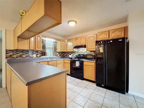 Kitchen - 1809 NE 6th St, Ocala, FL 34470 photo 5 of 5
