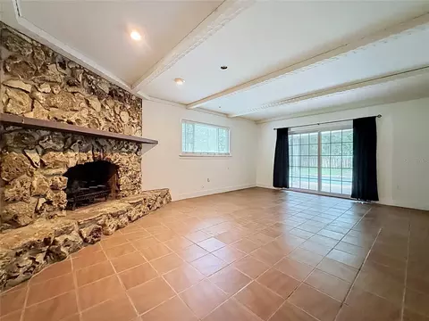 Living - 1809 NE 6th St, Ocala, FL 34470 photo 1 of 4