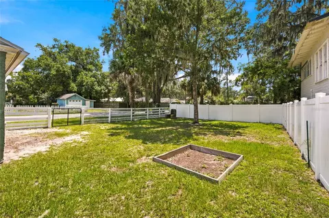Exterior - 742 SE 12th St, Ocala, FL 34471 photo 3 of 4