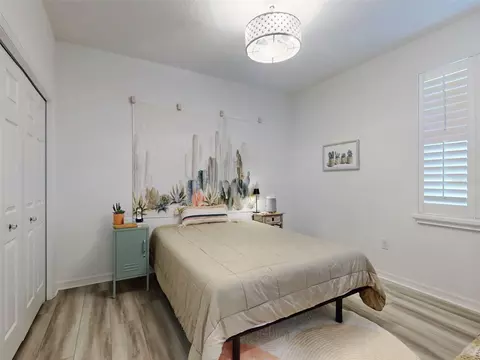 Bedroom - 9886 SW 99th Loop, Ocala, FL 34481 photo 1 of 10