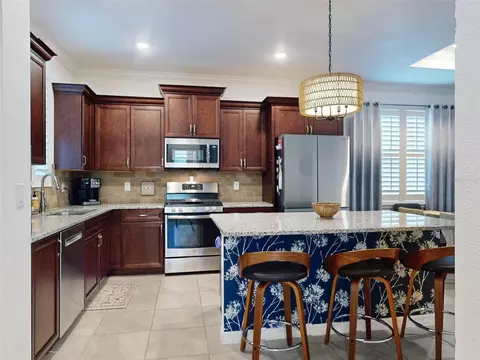 Kitchen - 9886 SW 99th Loop, Ocala, FL 34481 photo 2 of 11