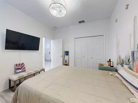 Bedroom - 9886 SW 99th Loop, Ocala, FL 34481 photo 4 of 10