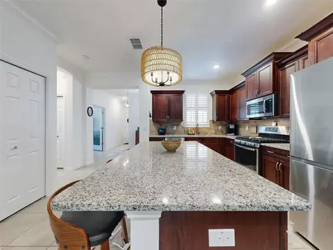 Kitchen - 9886 SW 99th Loop, Ocala, FL 34481 photo 6 of 11