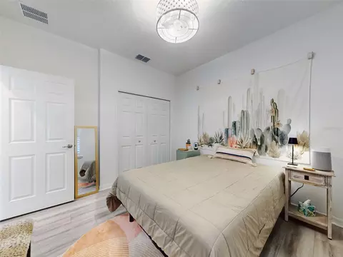 Bedroom - 9886 SW 99th Loop, Ocala, FL 34481 photo 3 of 10