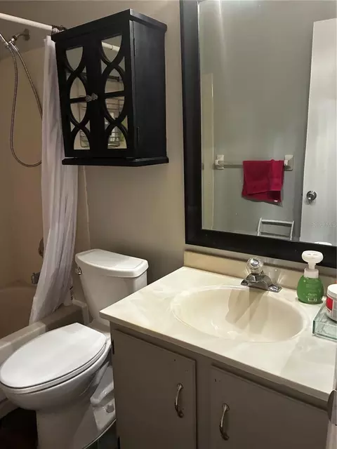 Bath - 1701 SE 24th Rd #201, Ocala, FL 34471 photo 1 of 5