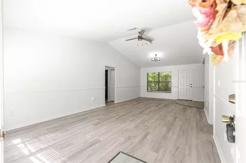 Living - 716 SE 31st Ave, Ocala, FL 34471 photo 1 of 8