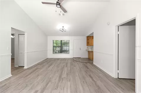 Living - 716 SE 31st Ave, Ocala, FL 34471 photo 2 of 8