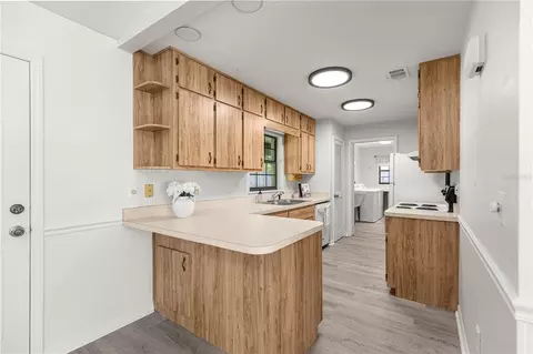 Kitchen - 716 SE 31st Ave, Ocala, FL 34471 photo 1 of 5
