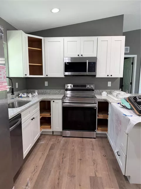 Kitchen - 2177 NW 65th Pl, Ocala, FL 34475 photo 2 of 2
