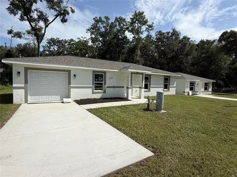 Exterior - 2177 NW 65th Pl, Ocala, FL 34475 photo 4 of 6