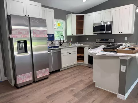 Kitchen - 2177 NW 65th Pl, Ocala, FL 34475 photo 3 of 3