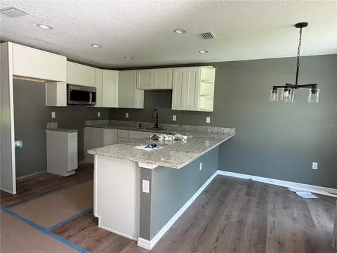 Kitchen - 2177 NW 65th Pl, Ocala, FL 34475 photo 2 of 3