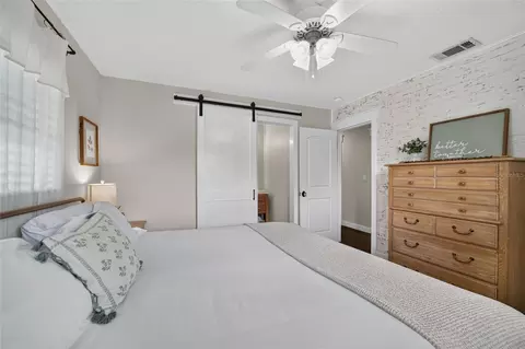 Bedroom - 1428 SE 9th Ave, Ocala, FL 34471 photo 3 of 11