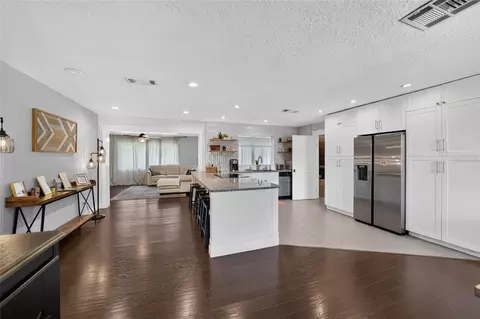 Kitchen - 1428 SE 9th Ave, Ocala, FL 34471 photo 3 of 9