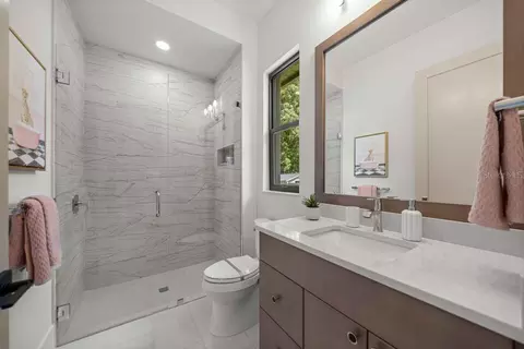 Bath - 1680 SE 20th Ave, Ocala, FL 34471 photo 1 of 5