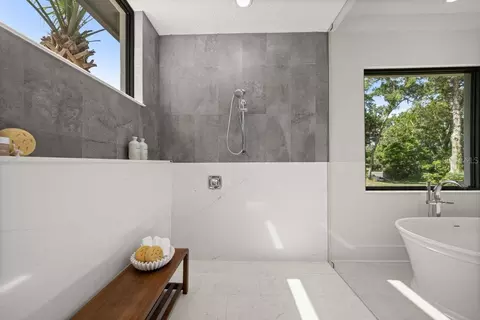 Bath - 1680 SE 20th Ave, Ocala, FL 34471 photo 4 of 5