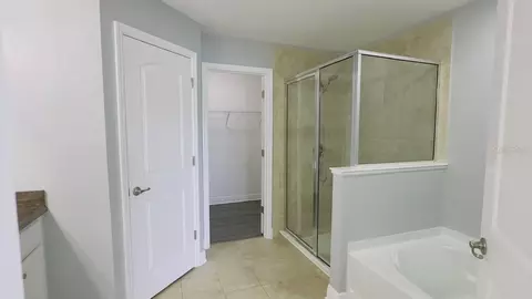 Bath - 162 NW 44th St, Ocala, FL 34475 photo 2 of 3