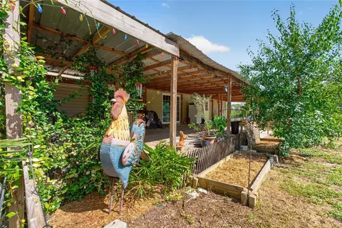 Exterior - 4830 NE 121 Ave, Williston, FL 32696 photo 9 of 18