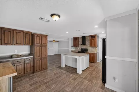 Kitchen - 4830 NE 121 Ave, Williston, FL 32696 photo 1 of 1