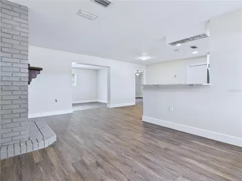 Living - 457 Water Rd, Ocala, FL 34472 photo 3 of 4