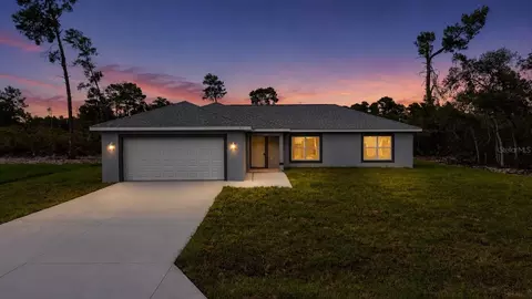 11 Malauka Pass, Ocklawaha, FL 32179