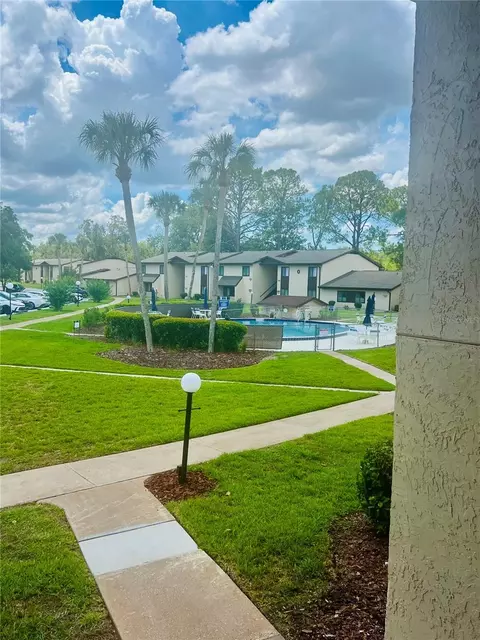 Exterior - 625 Midway Dr #B, Ocala, FL 34472 photo 7 of 8