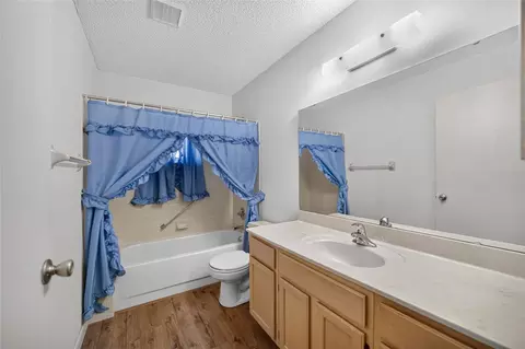 Bath - 9882 SW 88th Ter #B, Ocala, FL 34481 photo 2 of 2