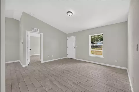 Living - 6747 SW 86th Pl, Ocala, FL 34476 photo 2 of 4