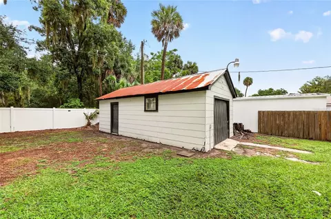 Exterior - 2221 S Pine Ave, Ocala, FL 34471 photo 7 of 10
