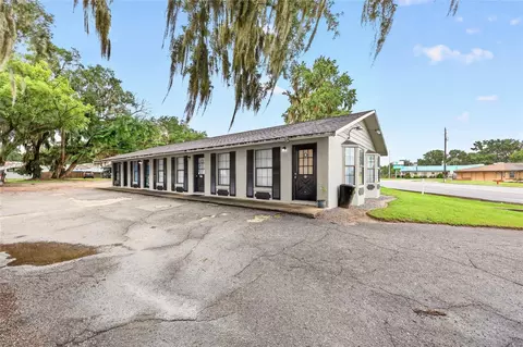 Exterior - 2221 S Pine Ave, Ocala, FL 34471 photo 5 of 10