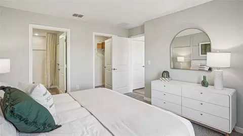 Bedroom - 5391 Pecan Rd, Ocala, FL 34472 photo 2 of 5