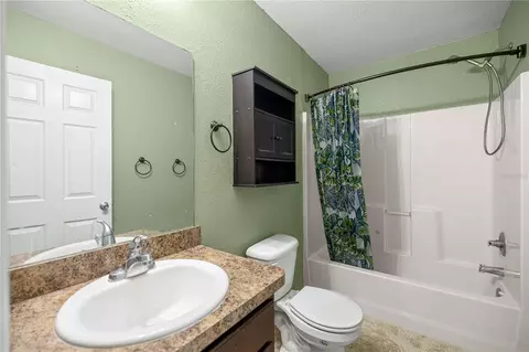 Bath - 94 Willow Rd, Ocala, FL 34472 photo 3 of 3