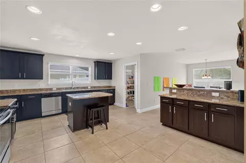 Kitchen - 9636 SW 40th Ter, Ocala, FL 34476 photo 3 of 6