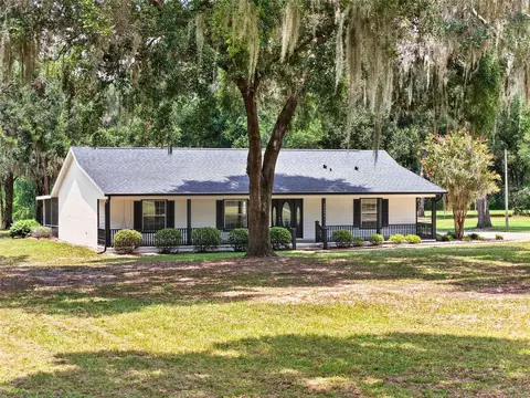 12499 E Highway 25, Ocklawaha, FL 32179