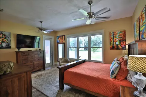 Bedroom - 8410 NE 155th Ave, Williston, FL 32696 photo 3 of 8