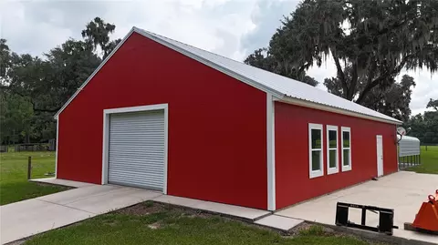 Exterior - 8410 NE 155th Ave, Williston, FL 32696 photo 9 of 27