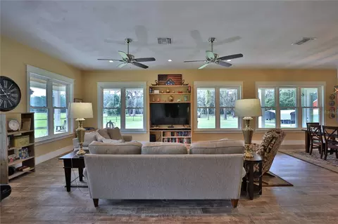 Living - 8410 NE 155th Ave, Williston, FL 32696 photo 1 of 3
