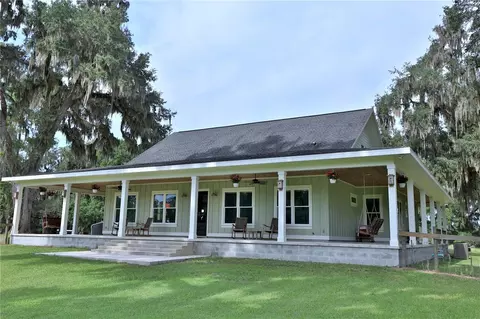 Exterior - 8410 NE 155th Ave, Williston, FL 32696 photo 3 of 27