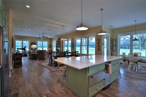 Kitchen - 8410 NE 155th Ave, Williston, FL 32696 photo 5 of 8